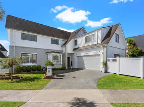 8 Hatfield Place, Albany Heights