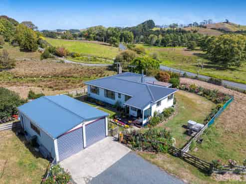 1078 West Coast Road, Warkworth