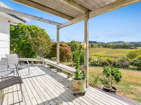 1078 West Coast Road, Warkworth