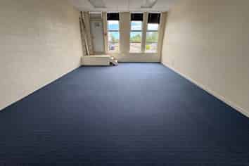 AFFORDABLE AND VERSATILE OFFICE
