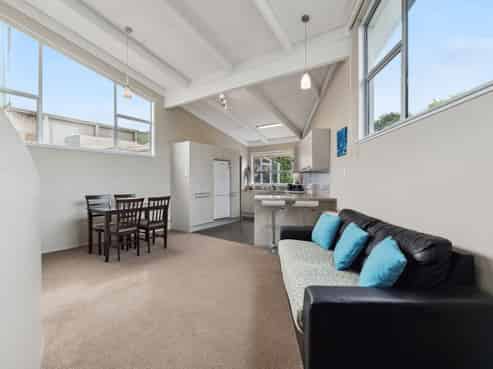 27 Baring Terrace, Strandon