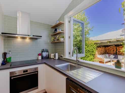 18 Weka Street, The Wood