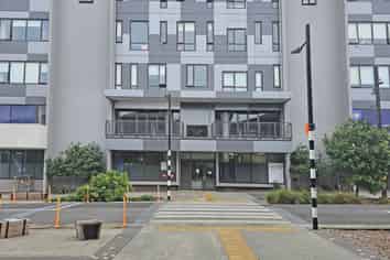 RETAIL SPACE FOR LEASE IN CENTRAL MANUKAU
