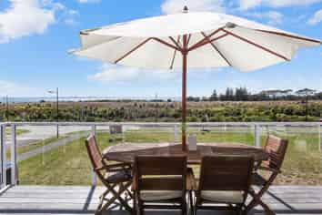 9 Whata Street, Clarks Beach