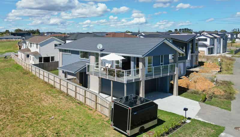 9 Whata Street, Clarks Beach