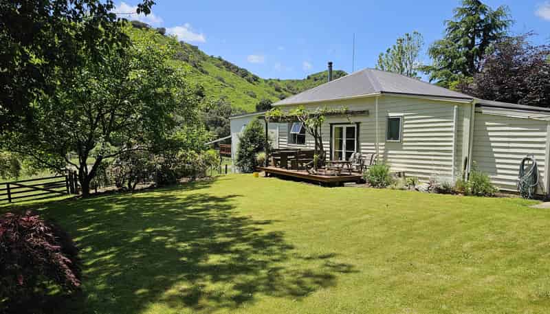 869 Junction Road, Inglewood
