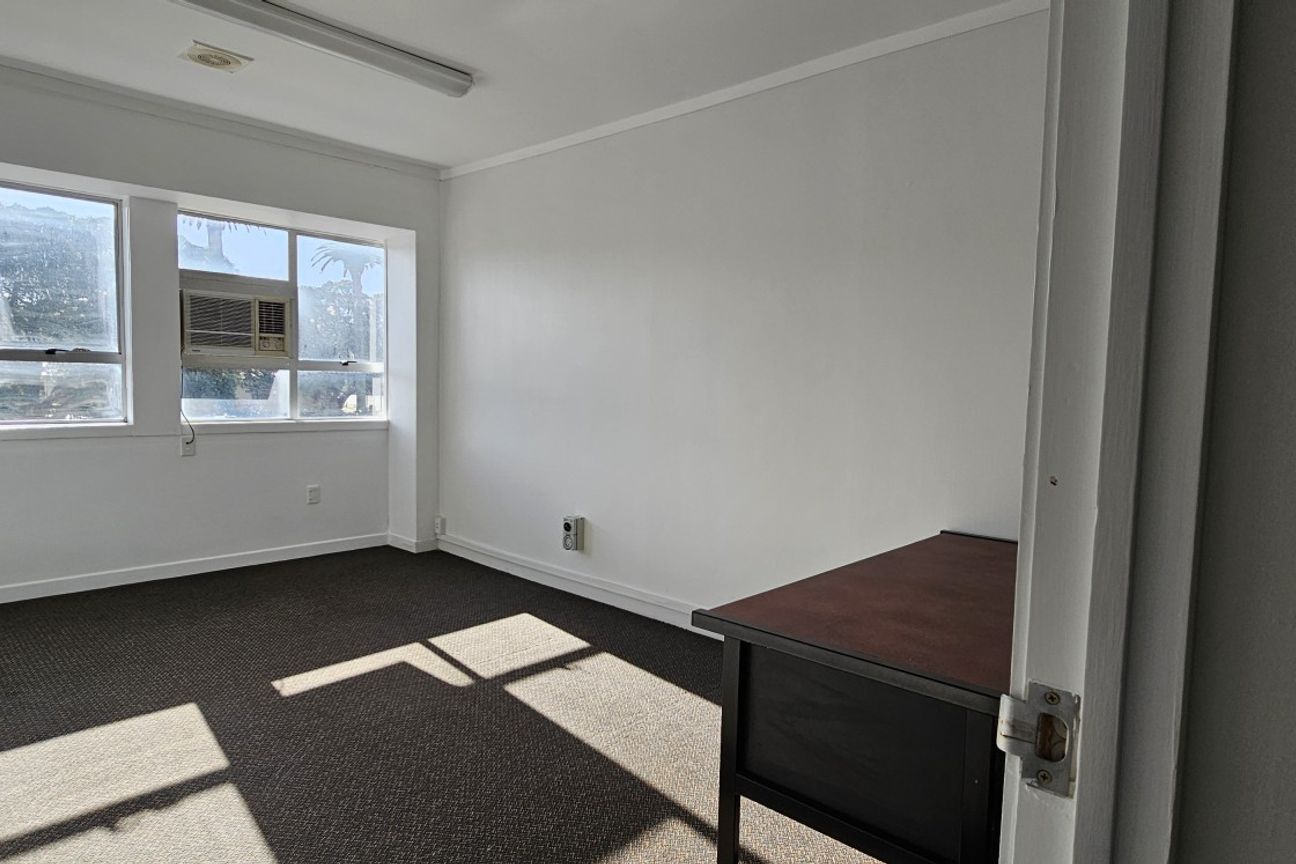 Spacious & Tidy office space for lease - Vaade 6