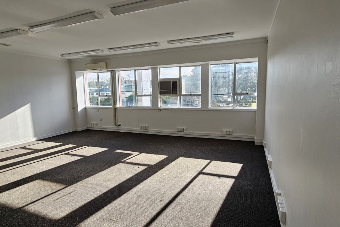 Spacious & Tidy office space for lease - Vaade 2