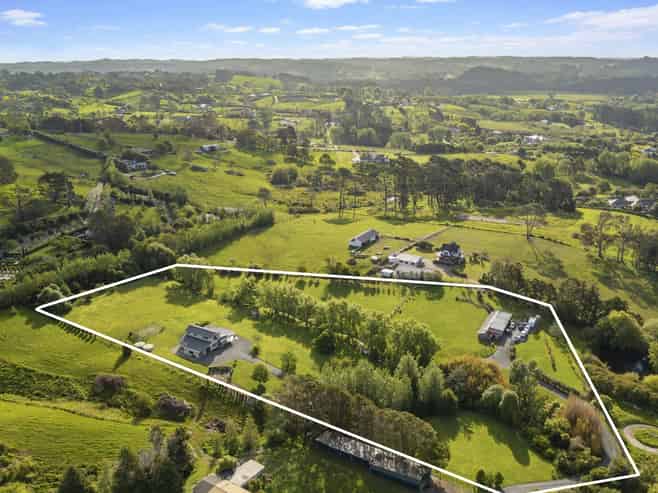 853B Dairy Flat Highway, Dairy Flat