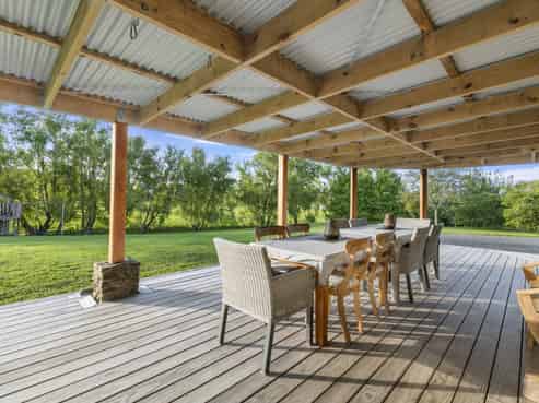 853B Dairy Flat Highway, Dairy Flat