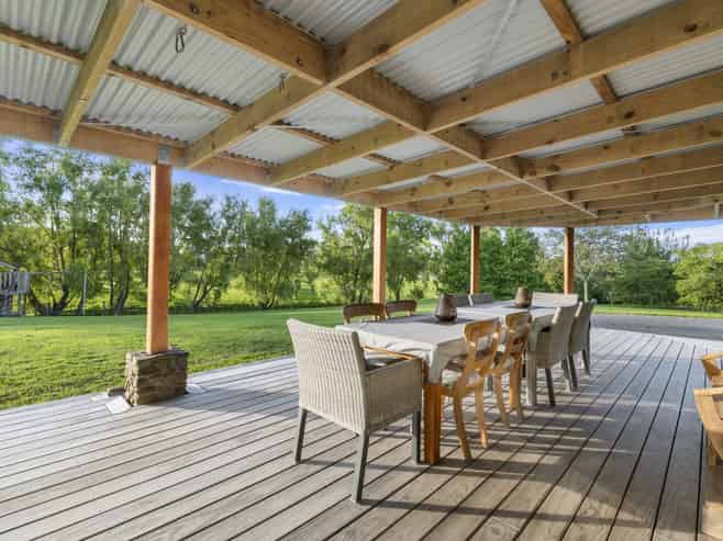 853B Dairy Flat Highway, Dairy Flat