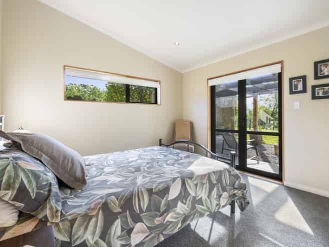 853B Dairy Flat Highway, Dairy Flat