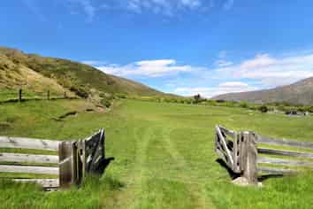 38 Glencoe Road, Arrow Junction