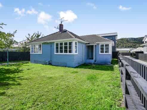 24 Pearce Crescent, Taita