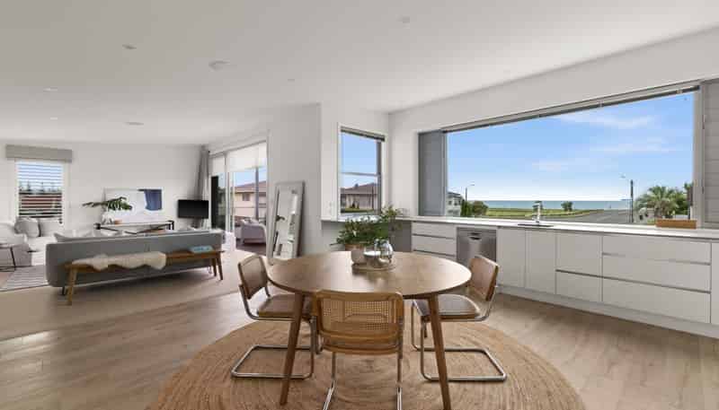 190D Charles Street, Westshore