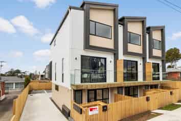 2/53 Archibald Road, Kelston