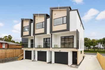 2/53 Archibald Road, Kelston