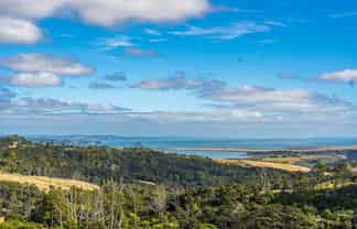 6 Parua Bay Drive, Kaukapakapa