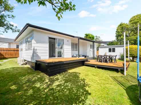 8C Huia Avenue, Forest Lake