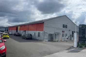 Prime Warehouse & Prime Location