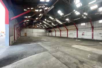 Prime Warehouse & Prime Location