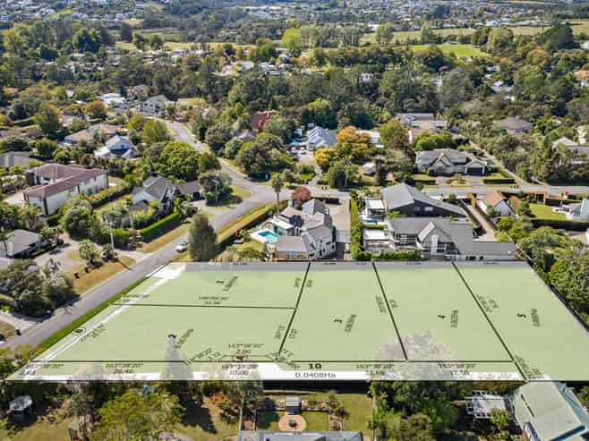 11 Oscar Road, Greenhithe