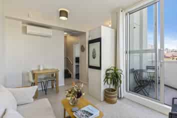 31 Karo Drive, Te Aro