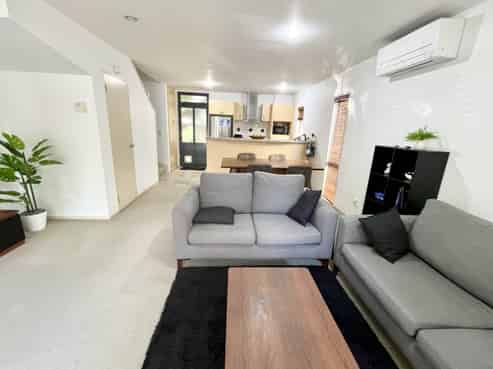 3/8 Soljak Place, Mount Albert