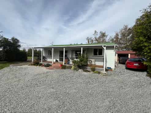 16 Cardigan Street East, Middlemarch