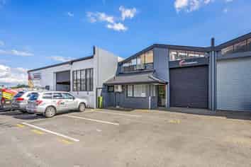 Vacant Industrial Unit in the Heart of Manukau