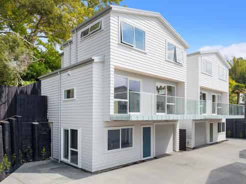 Lots 1-5/28 Girrahween Drive, Totara Vale