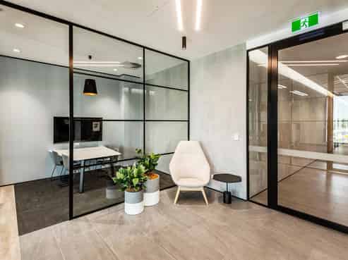PREMIUM FITTED HIGHBROOK OFFICE