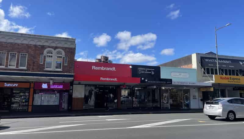 288 Broadway, Newmarket