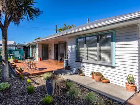 73 Dunns Avenue, The Pines Beach