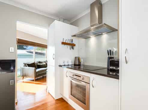 7 Motukaraka Point, Pauatahanui