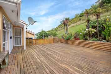 20 Ordley Grove, Tawa
