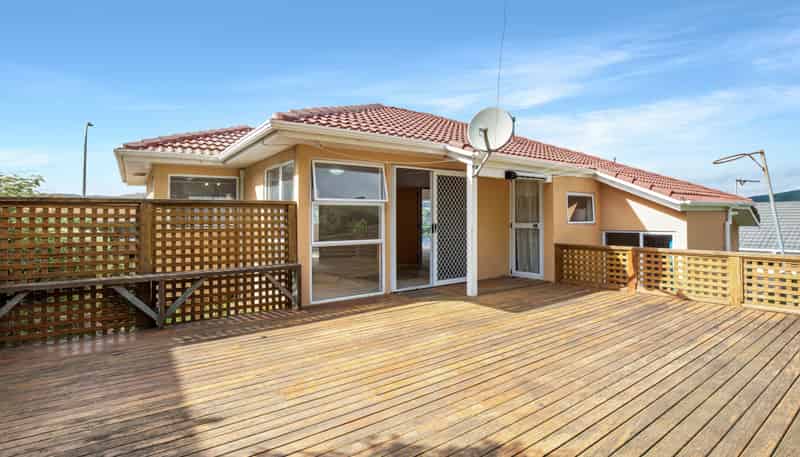 20 Ordley Grove, Tawa