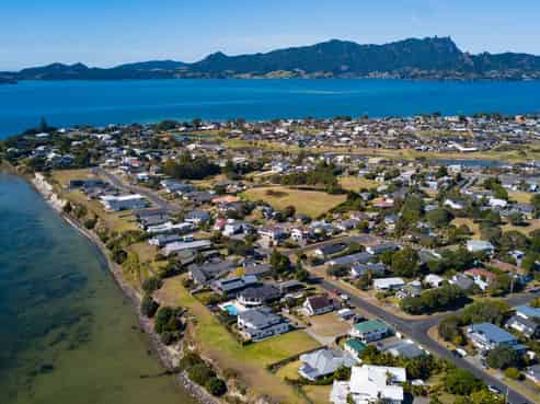 27 Manaia View Road, One Tree Point