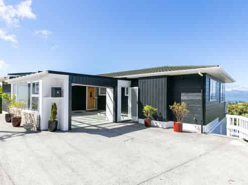 48 Baroda Street, Khandallah