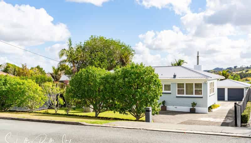 25 Whaka Street, Maungaturoto