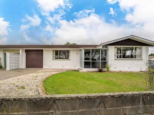 16 Miro Street, Glenwood