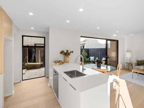 5/9 Innes Road, Saint Albans