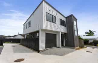 7d Edgewater Grove, Orewa