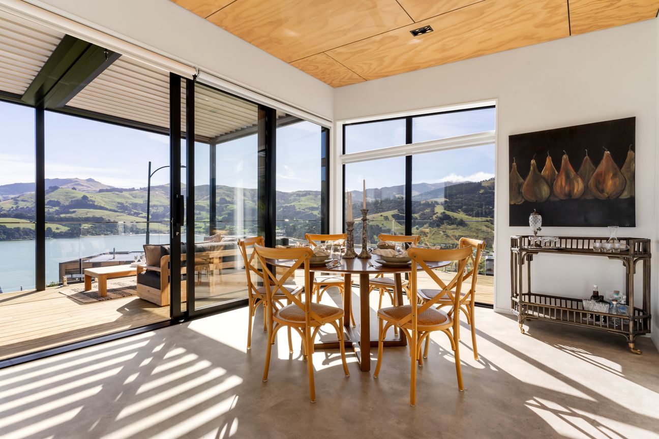 Stunning Gravity Architecture home - Widok 3