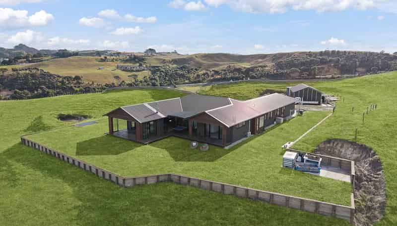 1088  South Head Road, Helensville