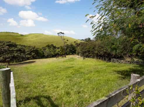 1088  South Head Road, Helensville