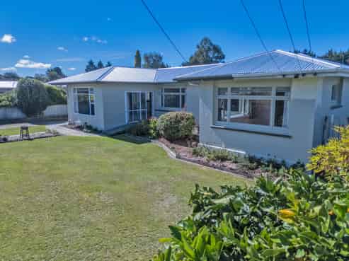 32 Acacia Drive, Levels