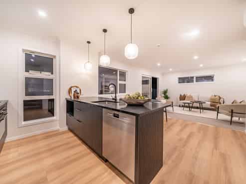70D Heretaunga Square, Silverstream