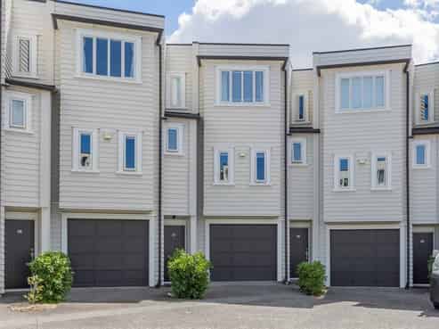 38/218 Green Lane West, Epsom