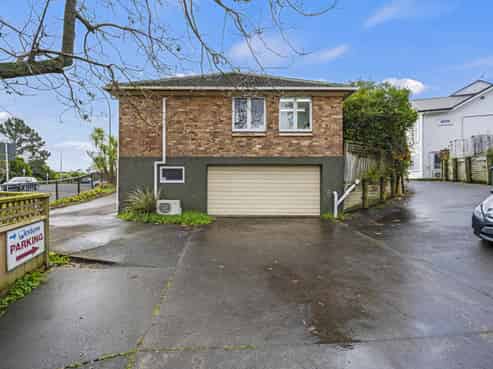Commercial use Live/Work Opportunity Morningside